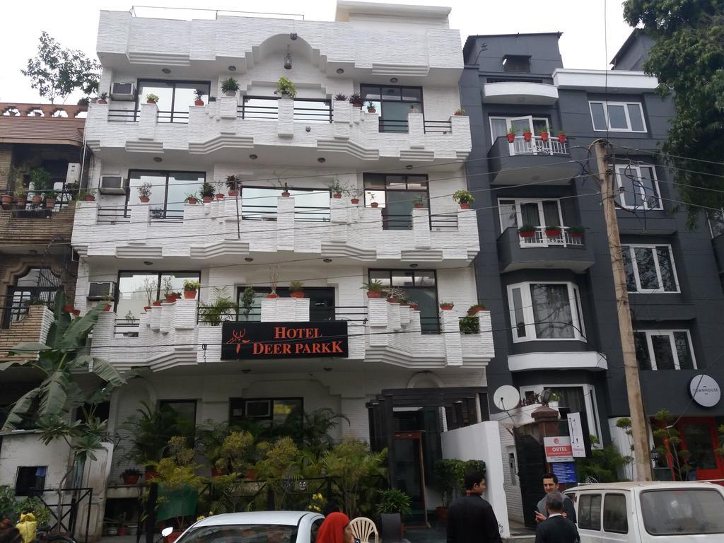 Hotel Deer Parkk New Delhi Exteriör bild
